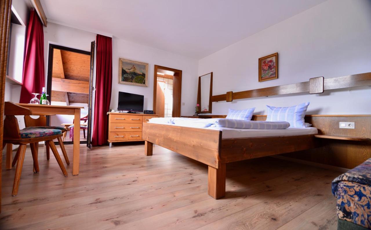 Landhaus Birgit Telfes im Stubai Buitenkant foto