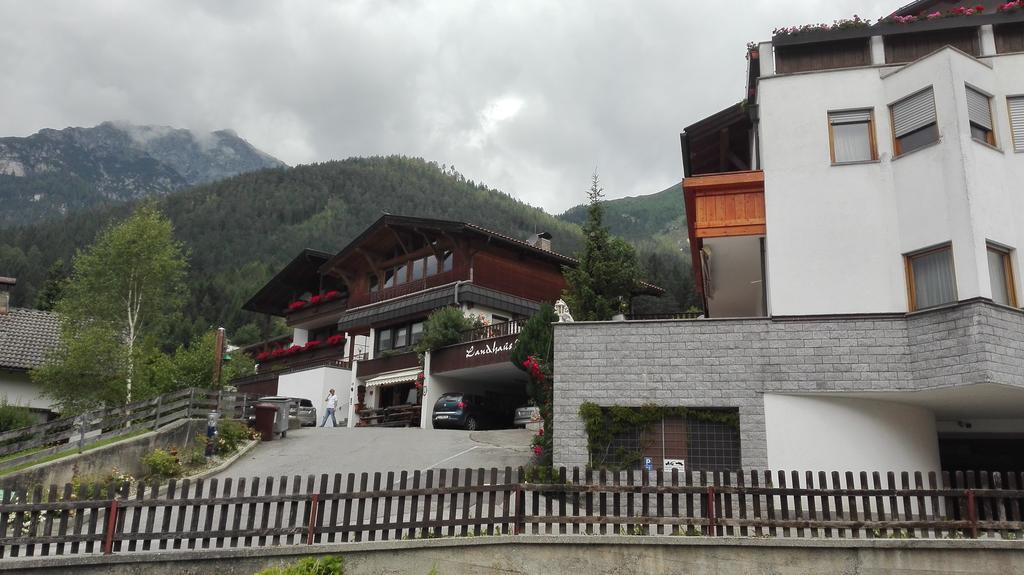 Landhaus Birgit Telfes im Stubai Buitenkant foto