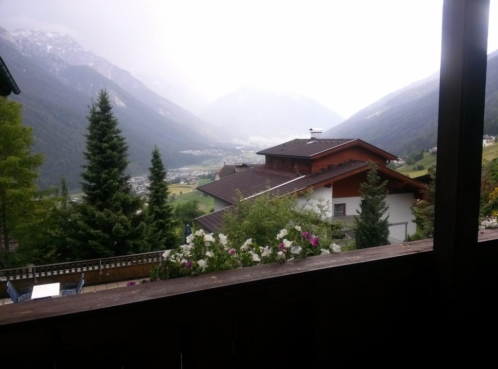 Landhaus Birgit Telfes im Stubai Buitenkant foto