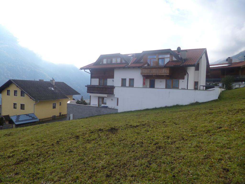 Landhaus Birgit Telfes im Stubai Buitenkant foto